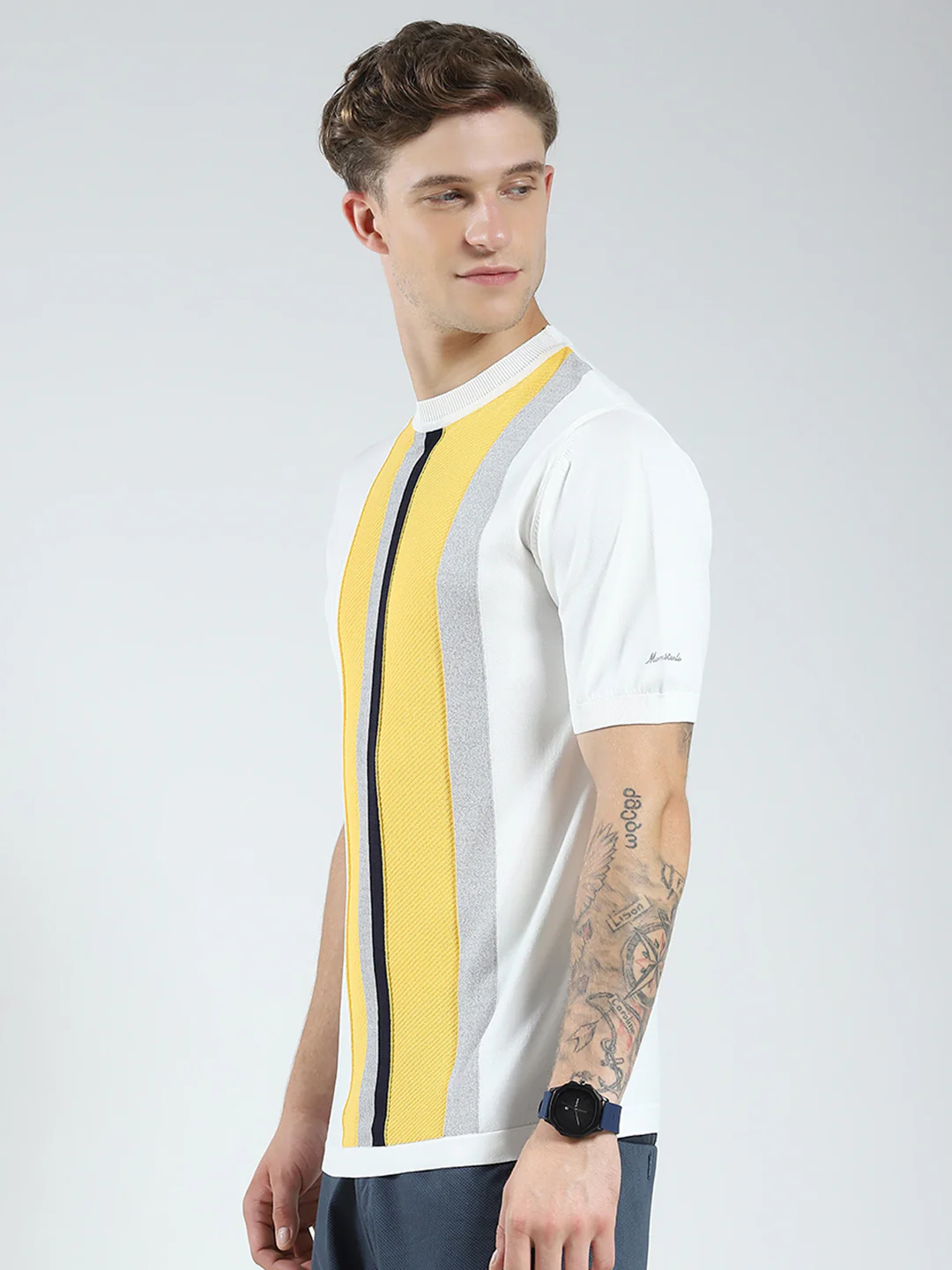 Men White Stripe Round Neck Half Sleeve T-Shirt - Image 3