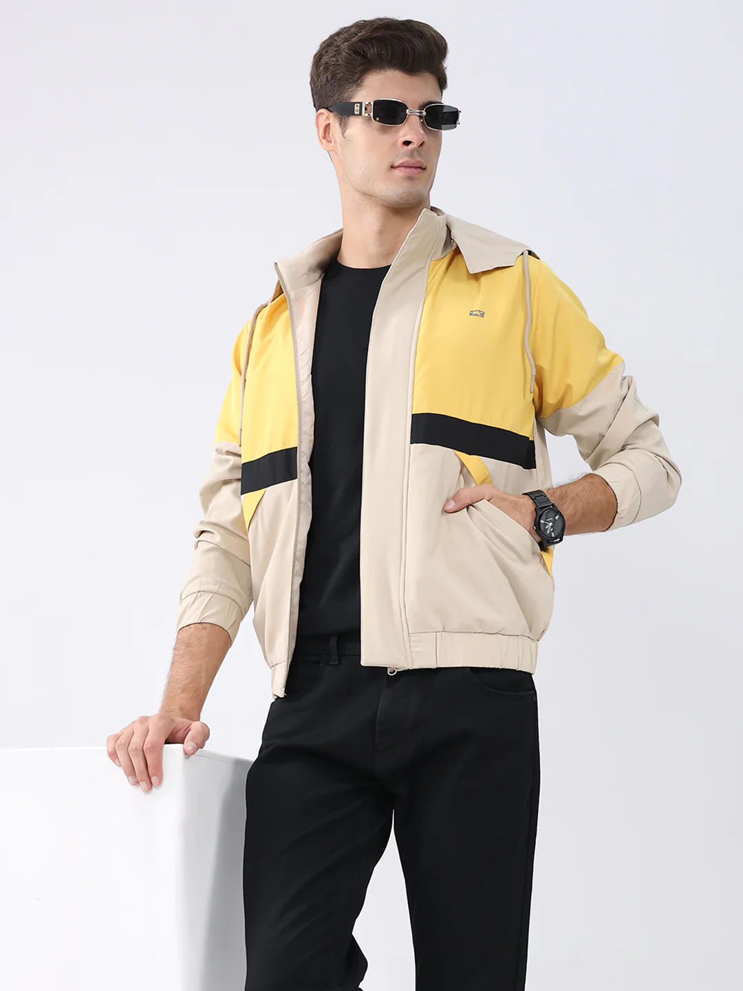 Men Yellow Colourblocked Hooded Full Sleeve Jacket - Image 6