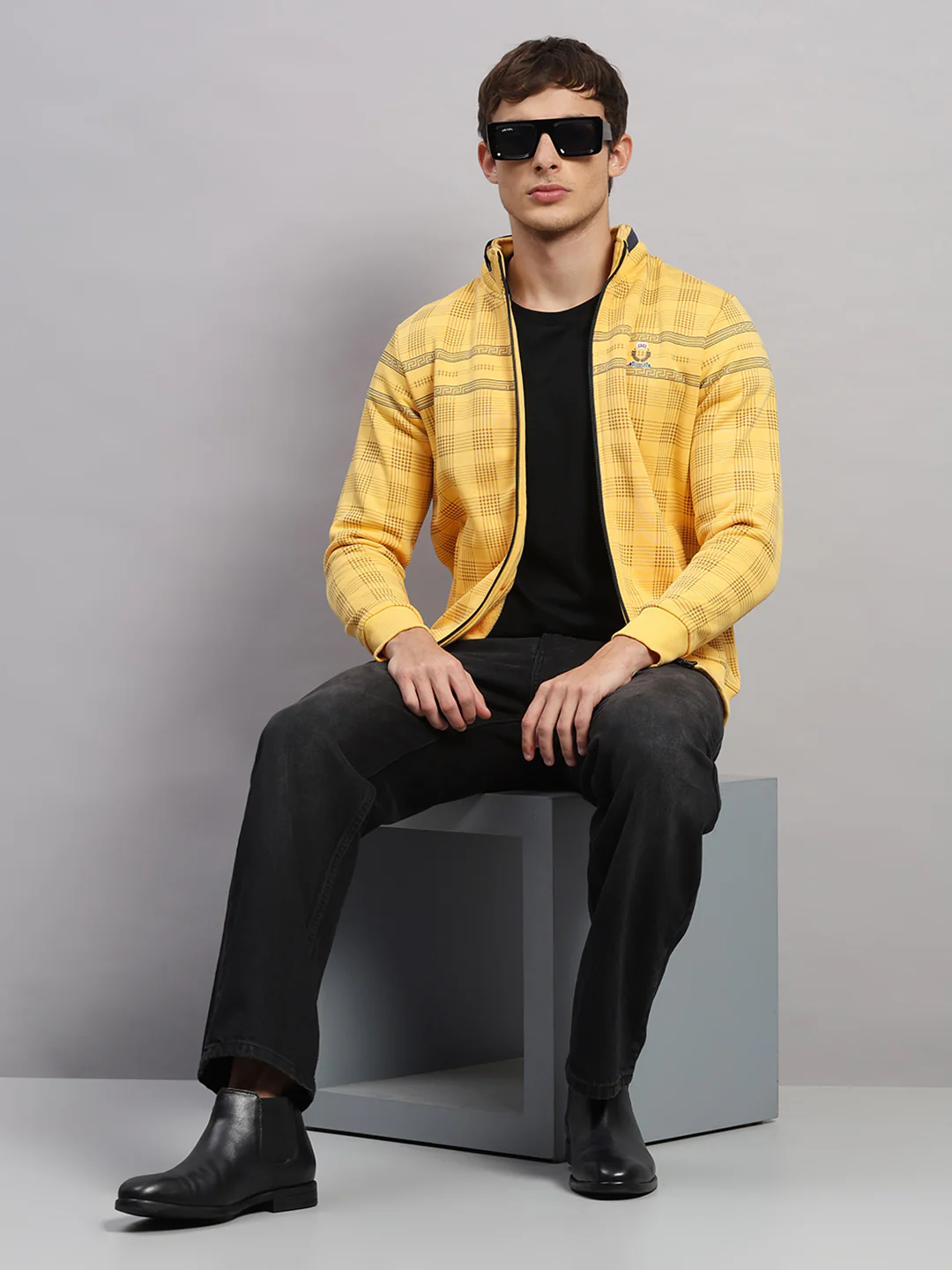Men Yellow Printed Collar Full Sleeve Sweatshirt - Image 2