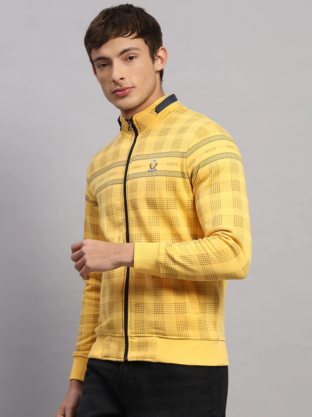 Men Yellow Printed Collar Full Sleeve Sweatshirt - Image 3