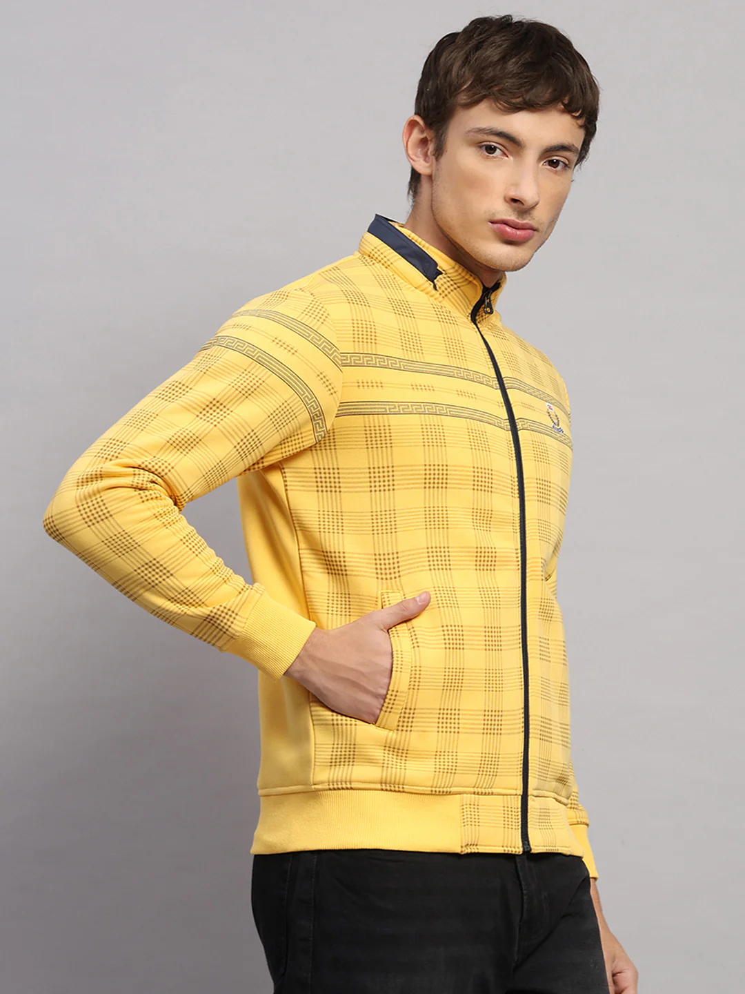 Men Yellow Printed Collar Full Sleeve Sweatshirt - Image 4