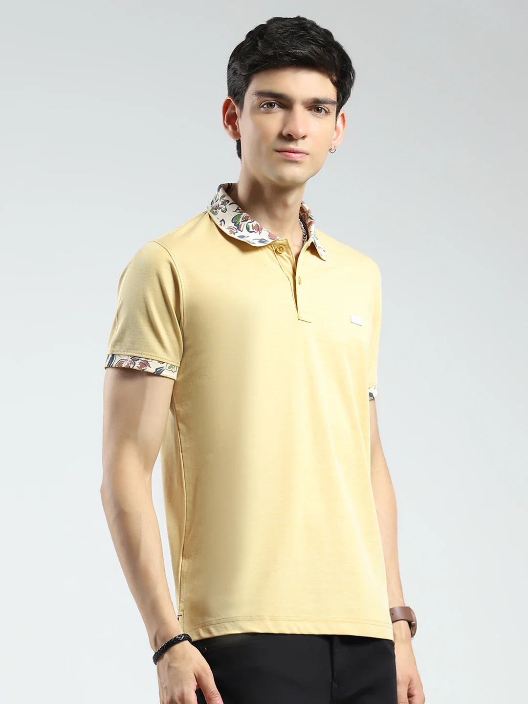 Men Yellow Printed Collar Half Sleeve T-Shirt - Image 4