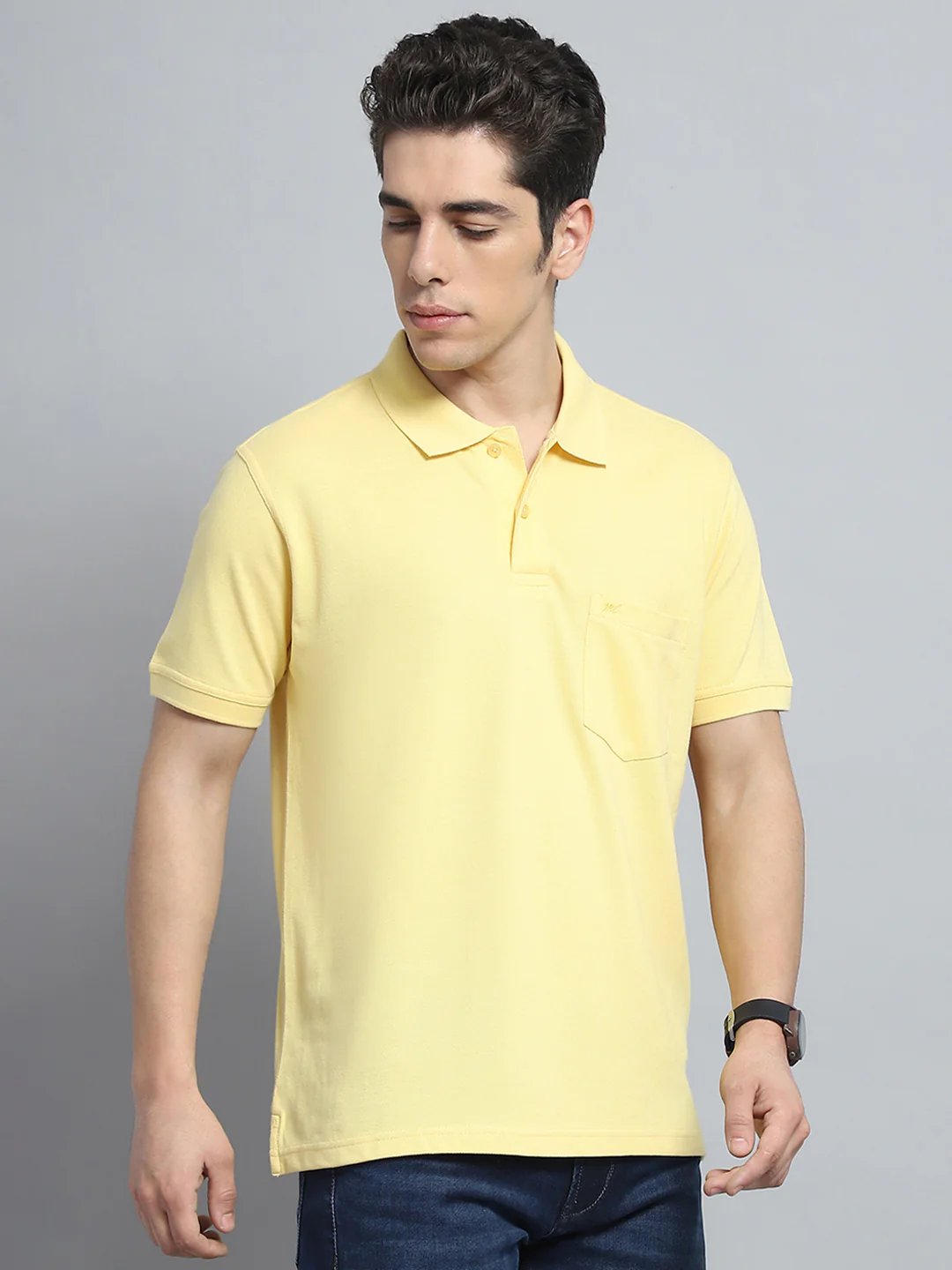 Men Yellow Solid Collar Half Sleeve T-Shirt - Image 4