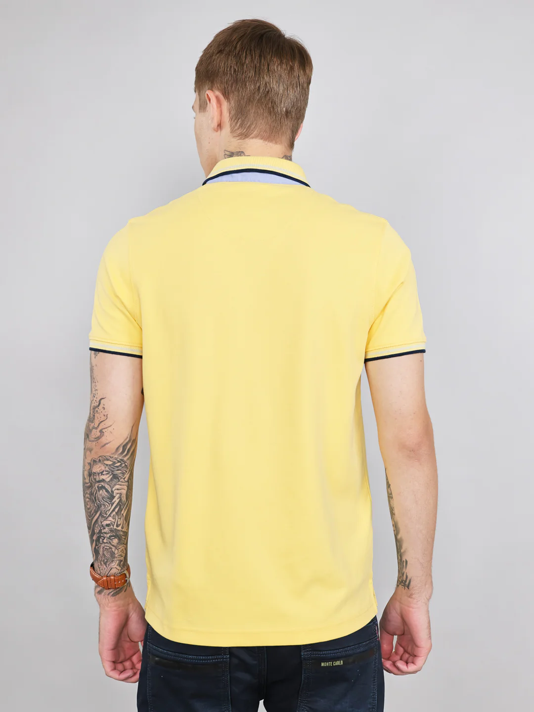 Men Yellow Solid Collar Half Sleeve T-Shirt - Image 4