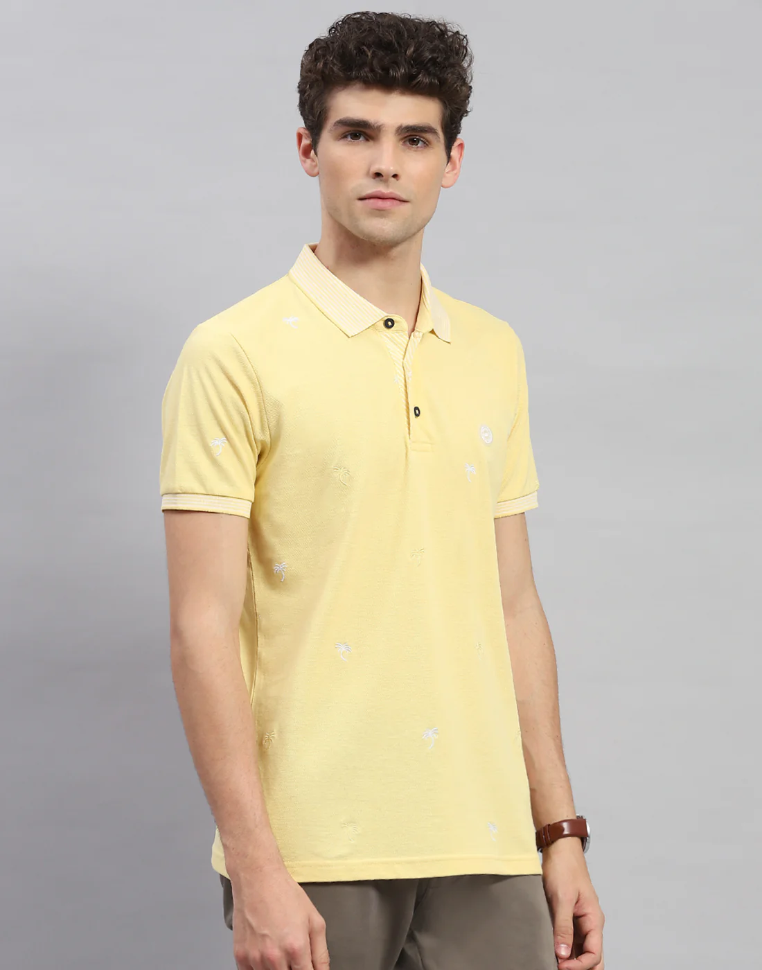 Men Yellow Solid Polo Collar Half Sleeve T-Shirt - Image 4