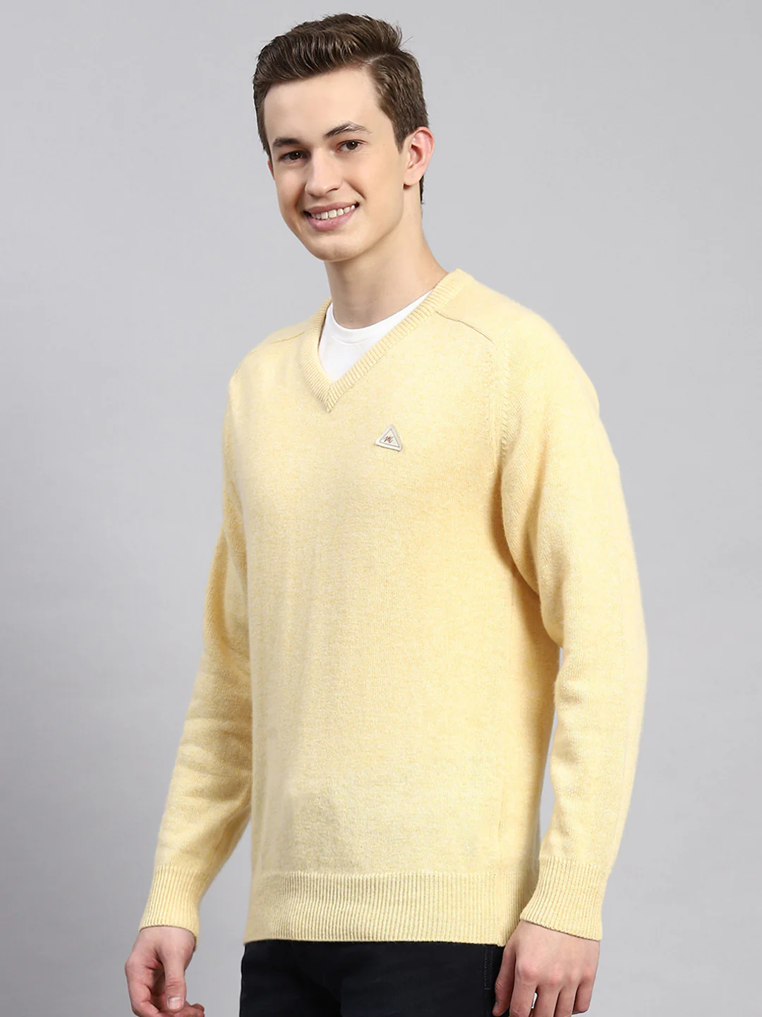 Men Yellow Solid Pullover - Image 4
