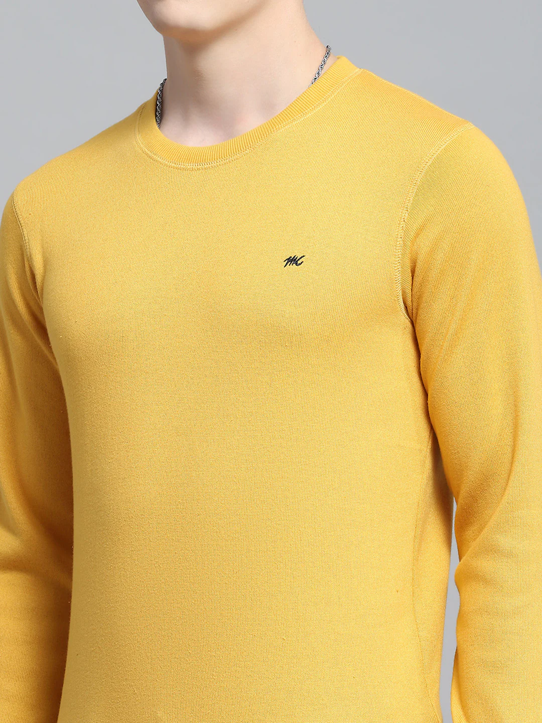 Men Yellow Solid Round Neck Full Sleeve Winter T-Shirt - Image 6