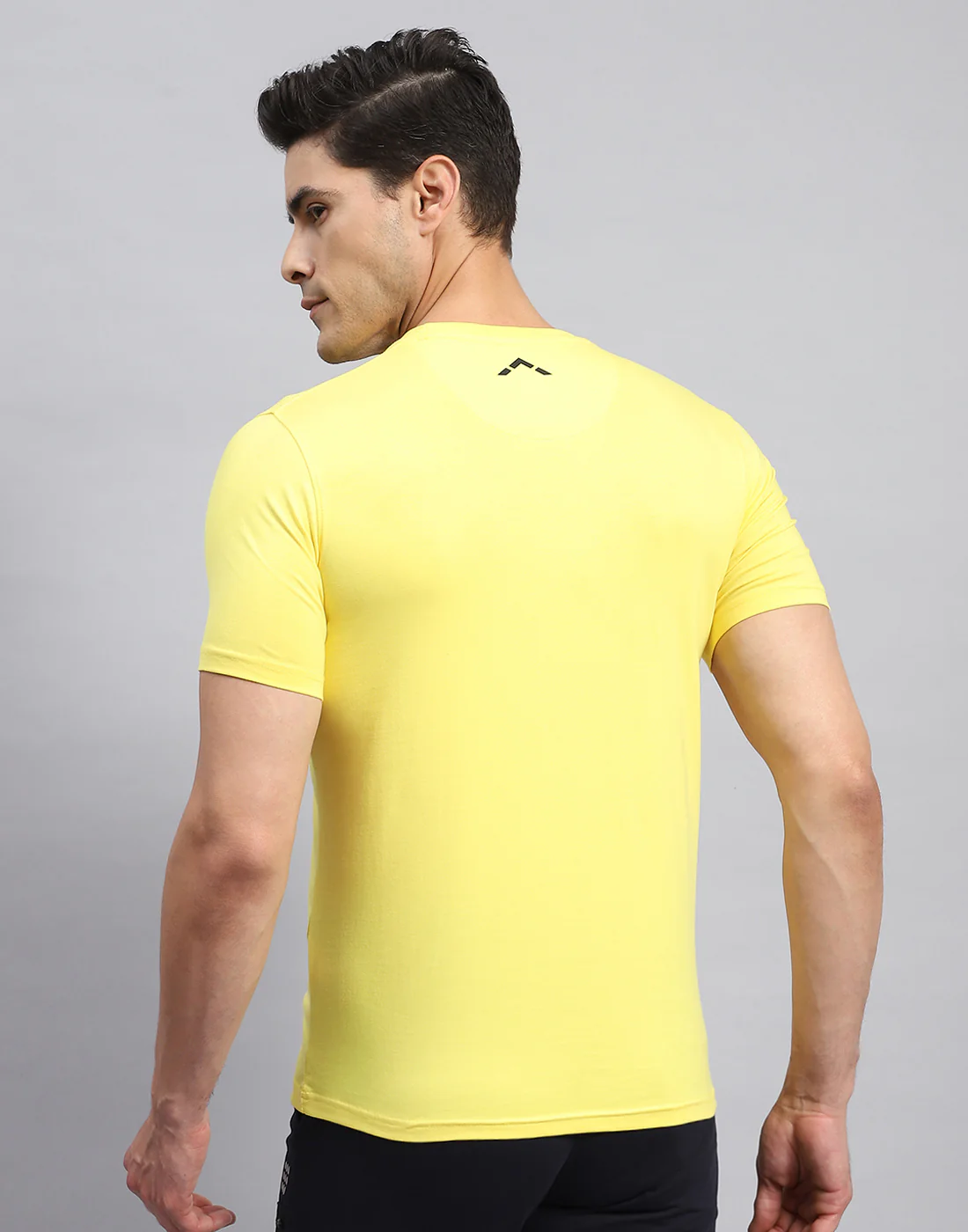 Rock.it Men Yellow Solid Round Neck Half Sleeve T-Shirt - Image 5