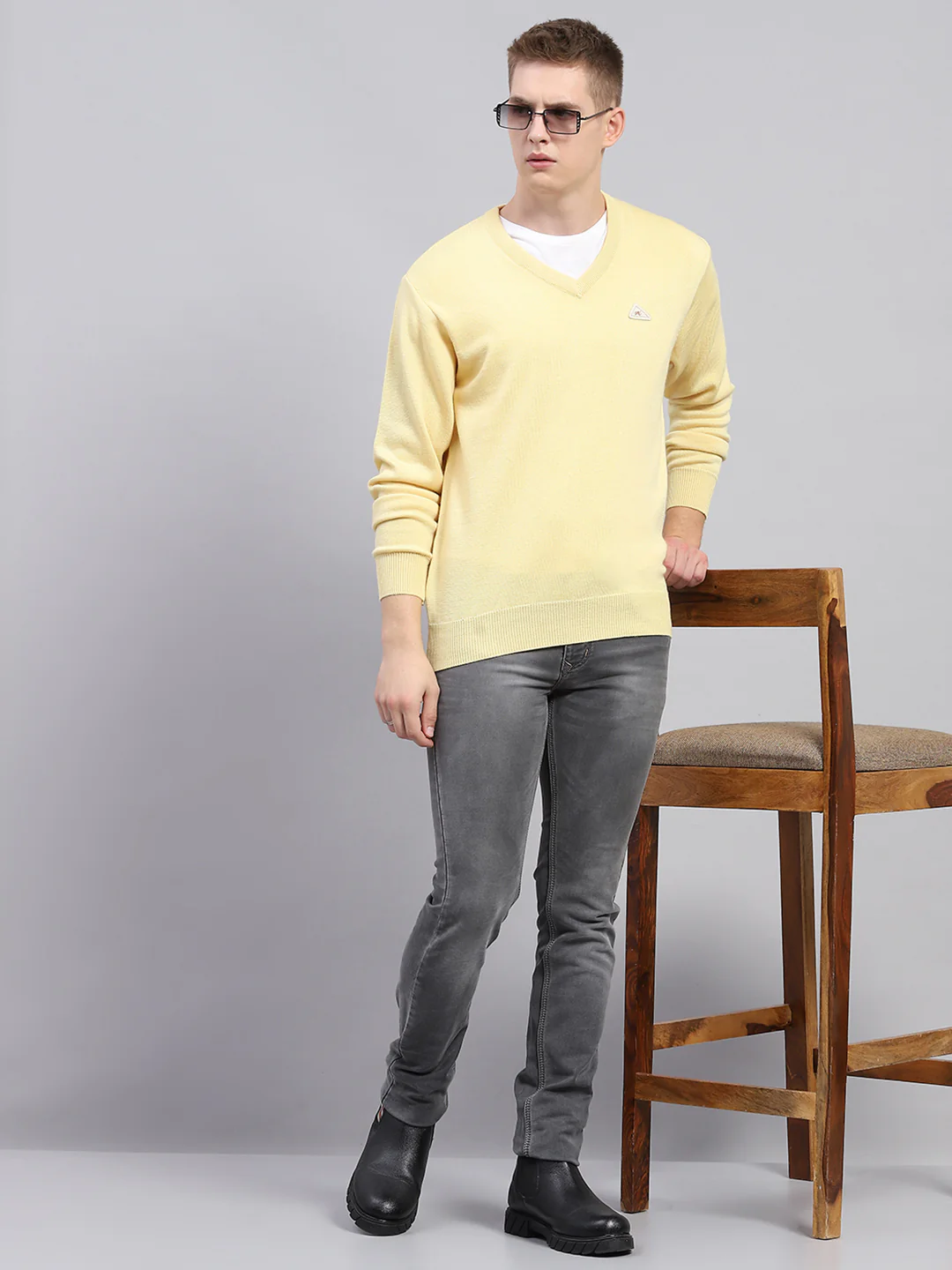 Men Yellow Solid V Neck Full Sleeve Pullover - Image 2