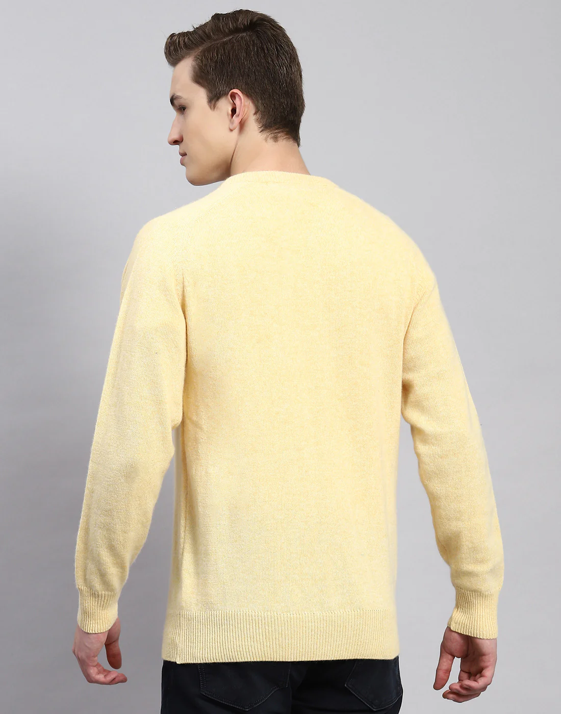 Men Yellow Solid V Neck Full Sleeve Pullover - Image 5