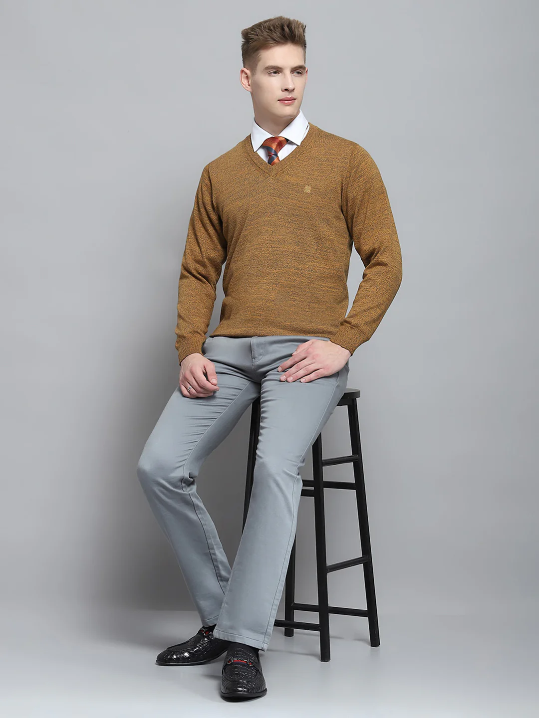 Men Yellow Solid V Neck Full Sleeve Pullover - Image 2