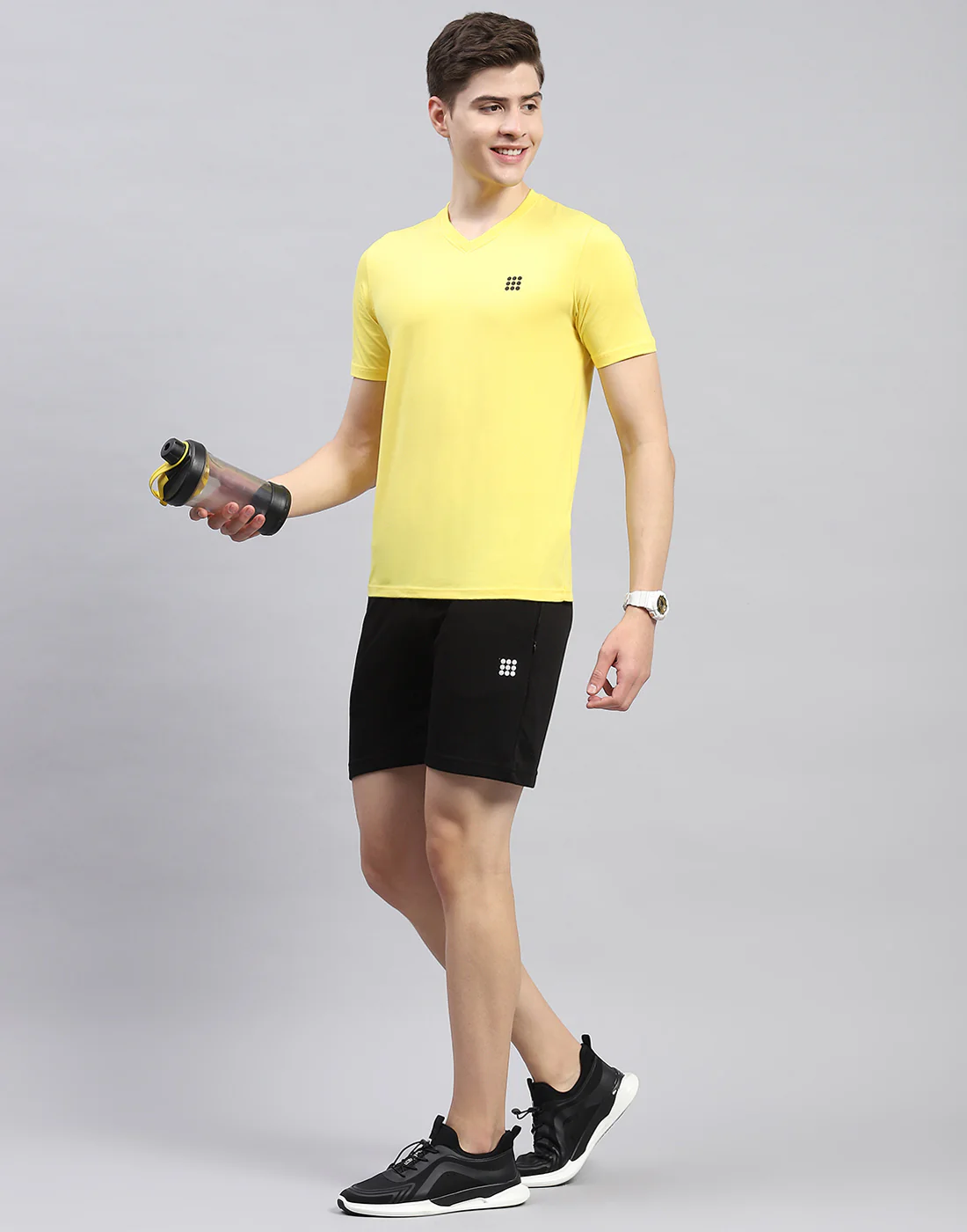 Rock.it Men Yellow Solid V Neck Half Sleeve T-Shirt - Image 2
