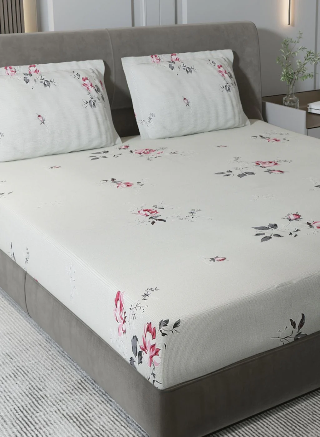 120TC Pure Cotton Queen Bedsheet with 2 Pillow Covers - Image 4