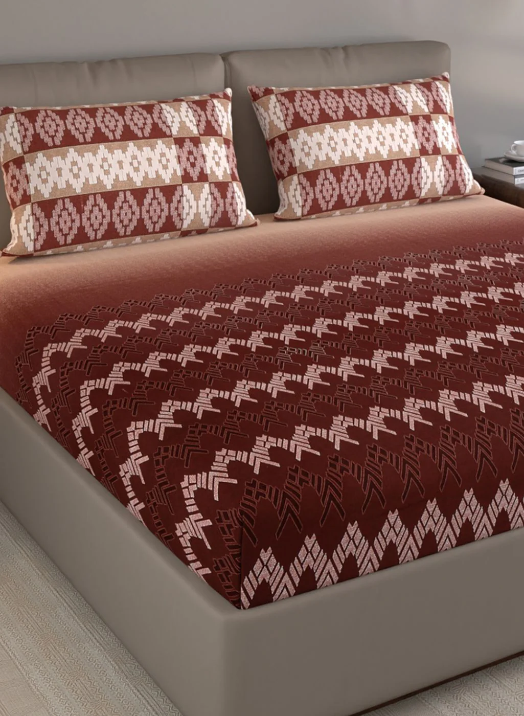 140TC Pure Cotton King Bedsheet with 2 Pillow Covers - Image 4