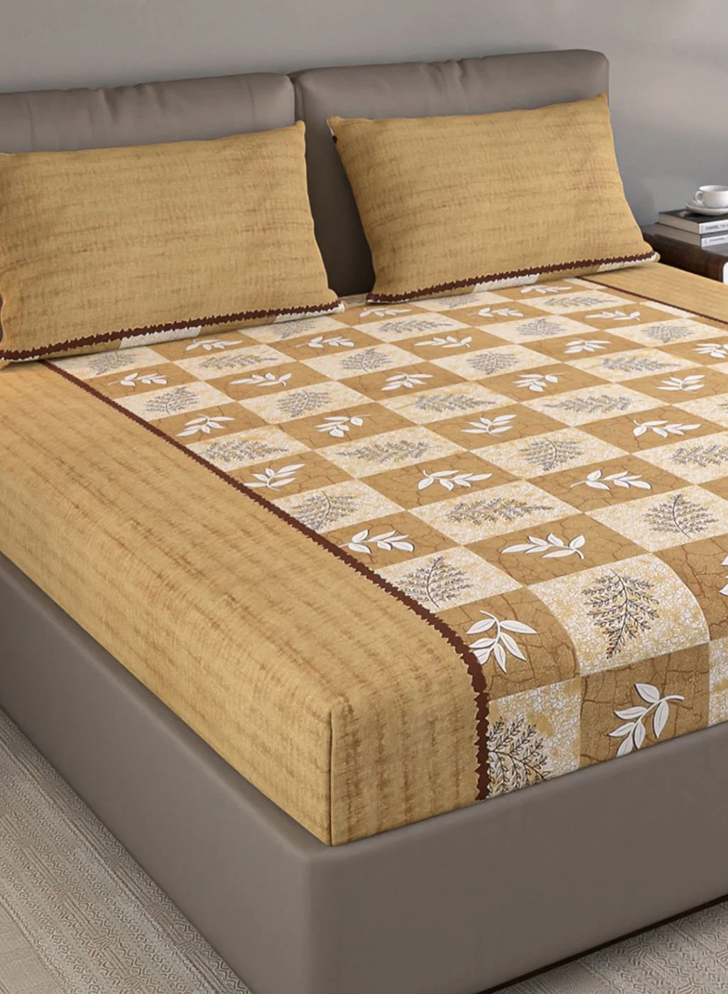 140TC Pure Cotton Queen Bedsheet with 2 Pillow Covers - Image 4