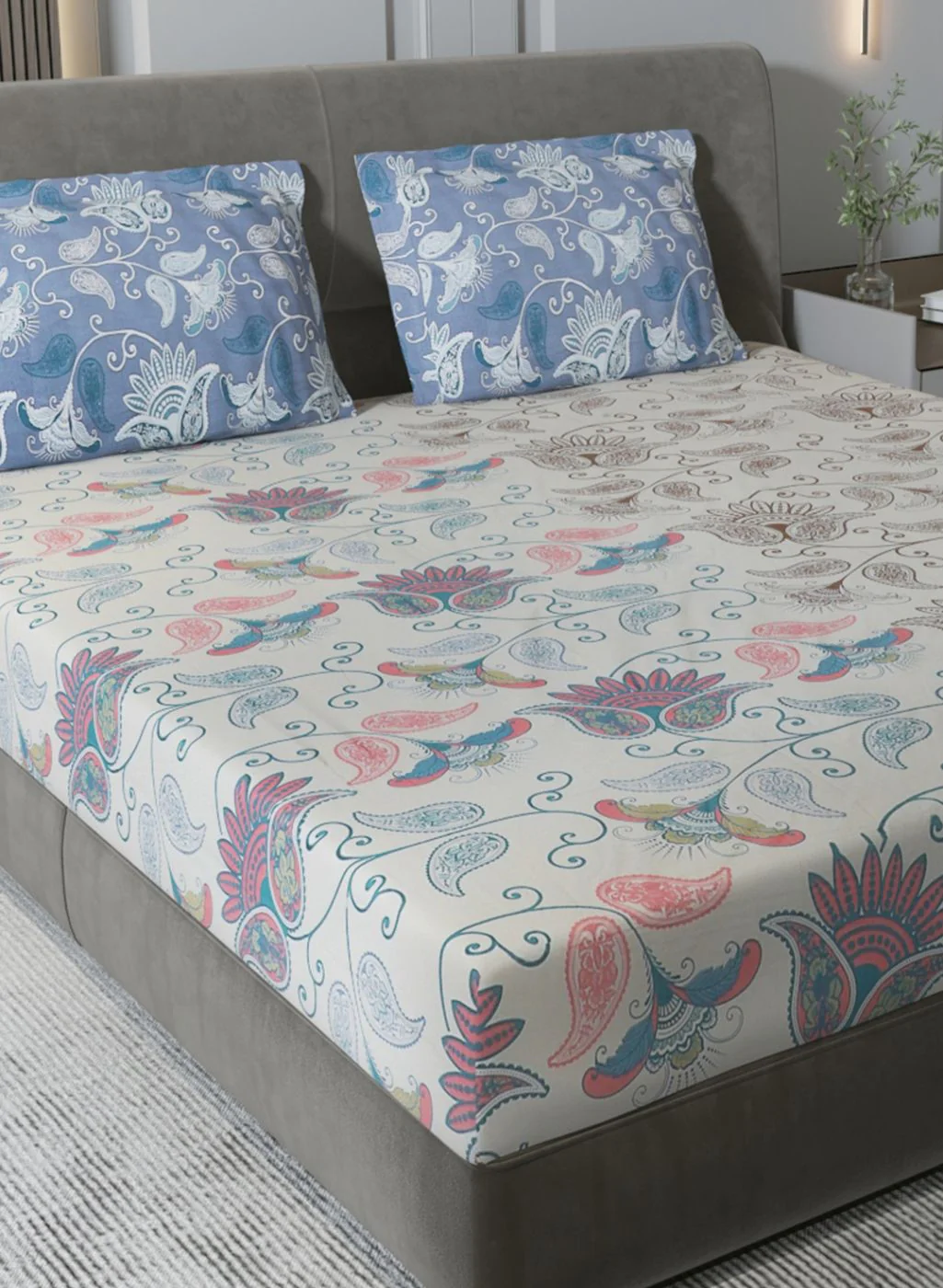 144TC Pure Cotton King Bedsheet with 2 Pillow Covers - Image 4