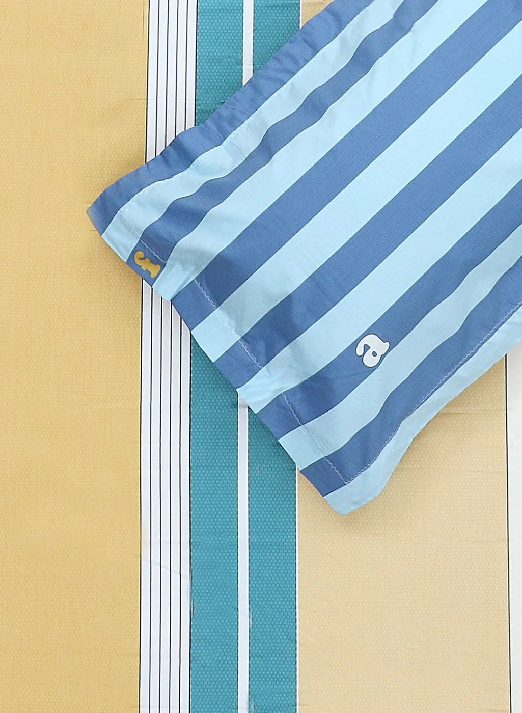 200TC Pure Cotton King Bedsheet with 2 Pillow Covers - Image 5