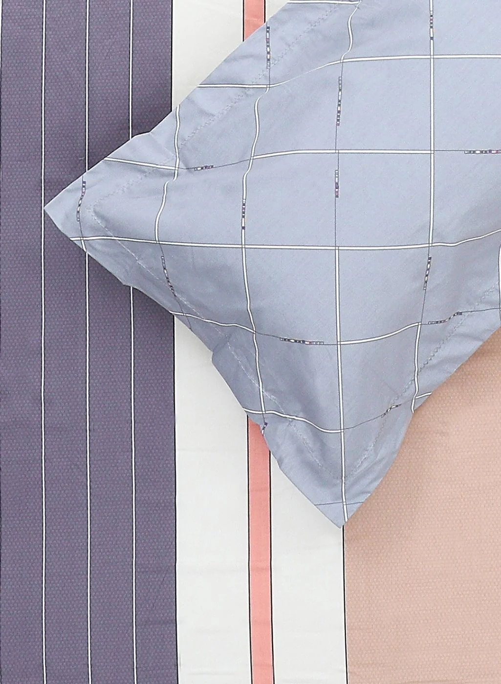 200TC Pure Cotton King Bedsheet with 2 Pillow Covers - Image 5