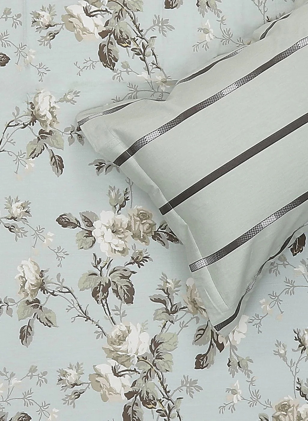 200TC Pure Cotton Queen Bedsheet with 2 Pillow Covers - Image 5