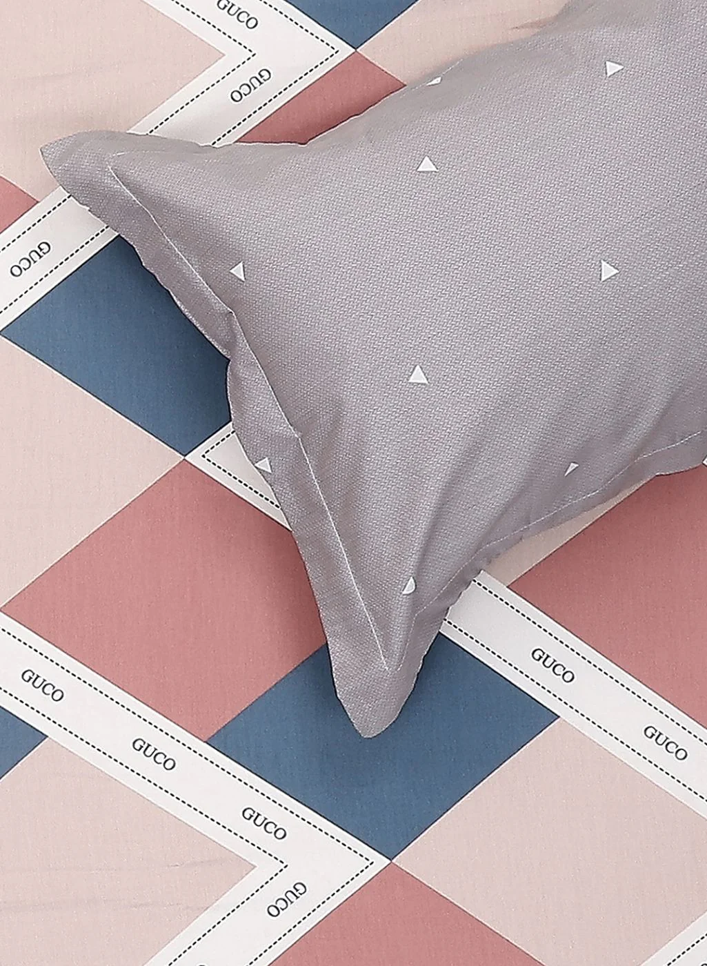 200TC Pure Cotton Queen Bedsheet with 2 Pillow Covers - Image 5