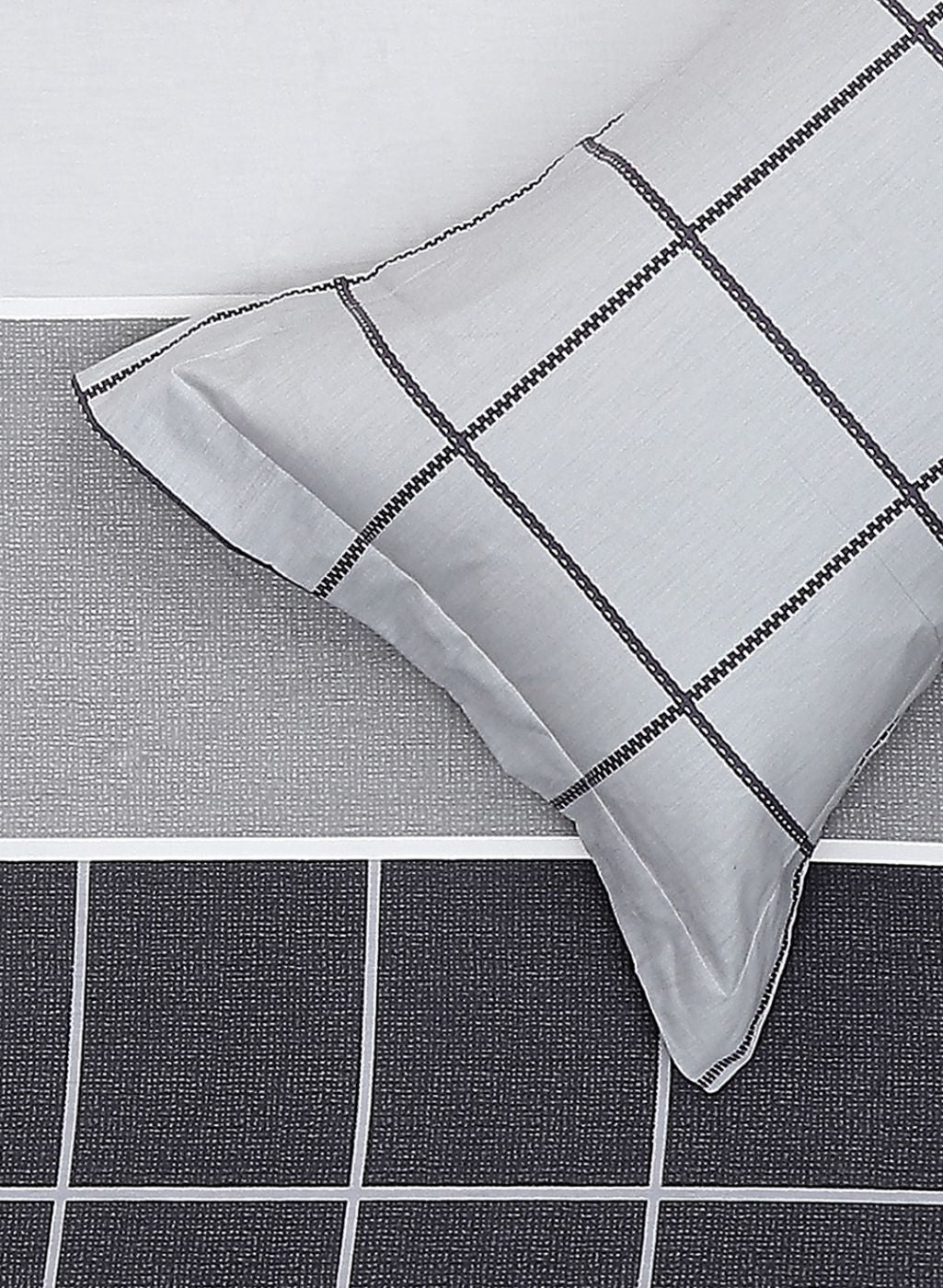 200TC Pure Cotton Queen Bedsheet with 2 Pillow Covers - Image 5