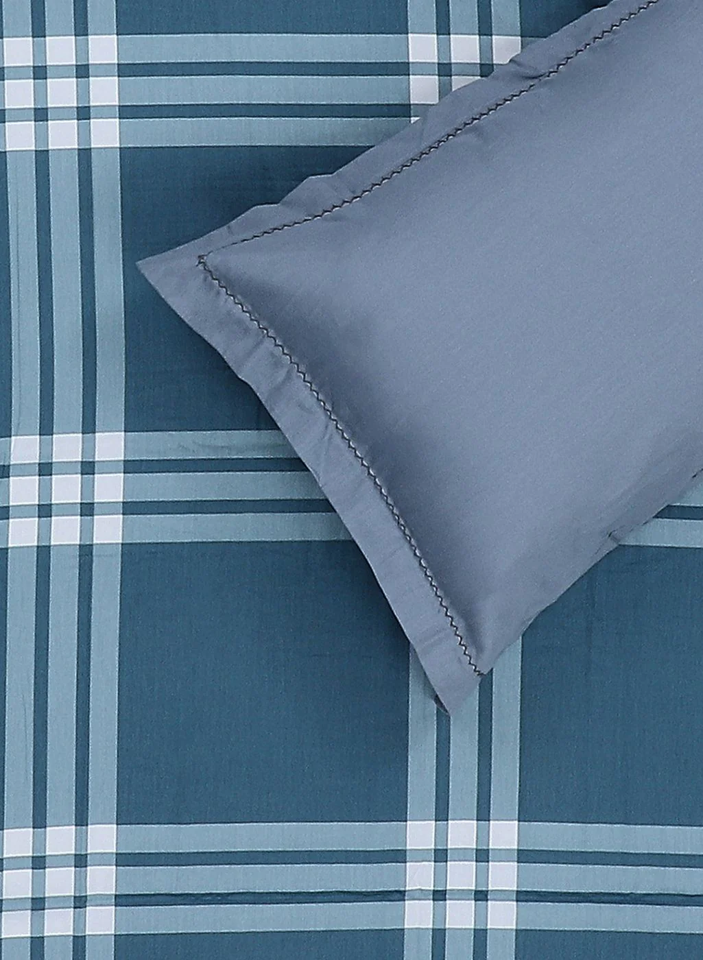 200TC Pure Cotton Queen Bedsheet with 2 Pillow Covers - Image 5
