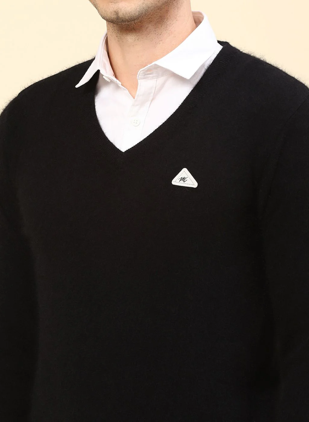 Men Black Solid Angoora Pullover - Image 6