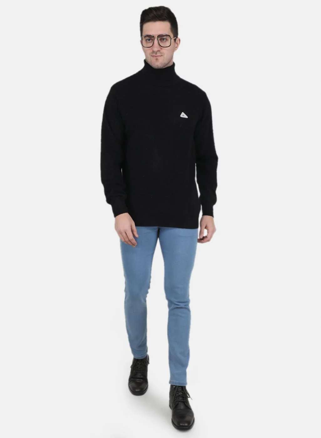 Men Black Solid Pullover - Image 4