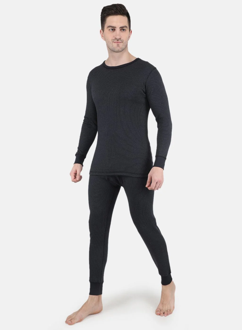 Men Black Solid Thermal Vest - Image 4
