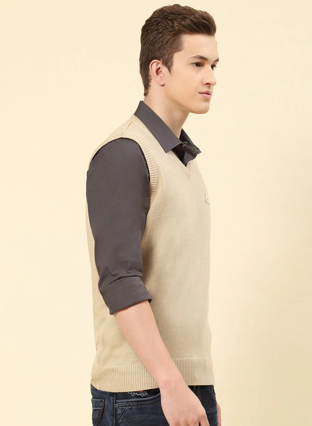 Men Brown Solid Blend wool Sweater - Image 4