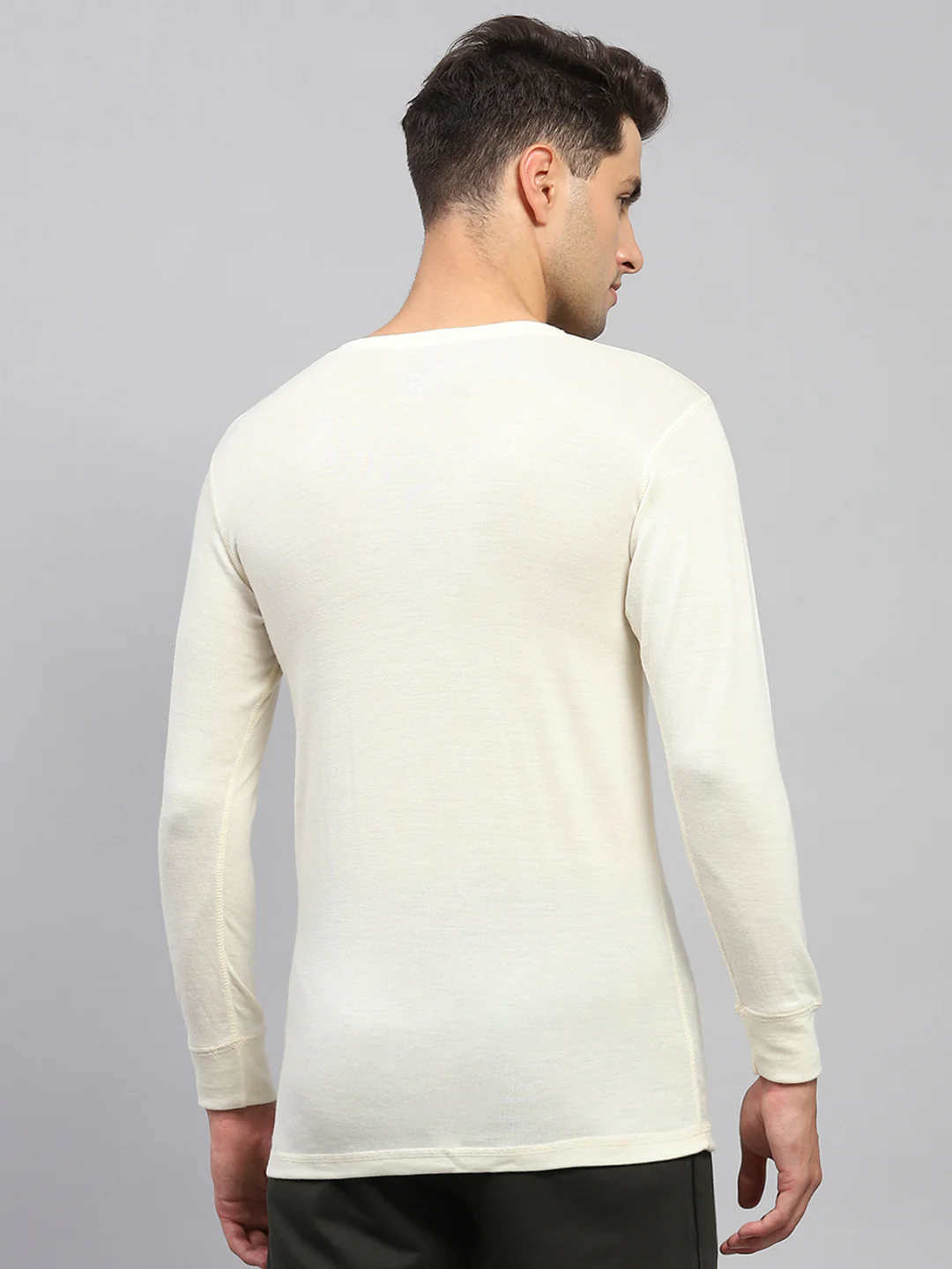 Men Cream Solid V Neck Full Sleeve Thermal Vest - Image 4