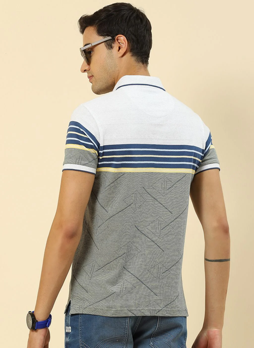 Men Green Jaquard T-Shirt - Image 5