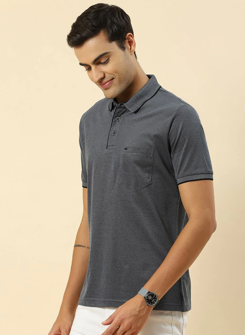 Men Grey Solid T-Shirt - Image 2