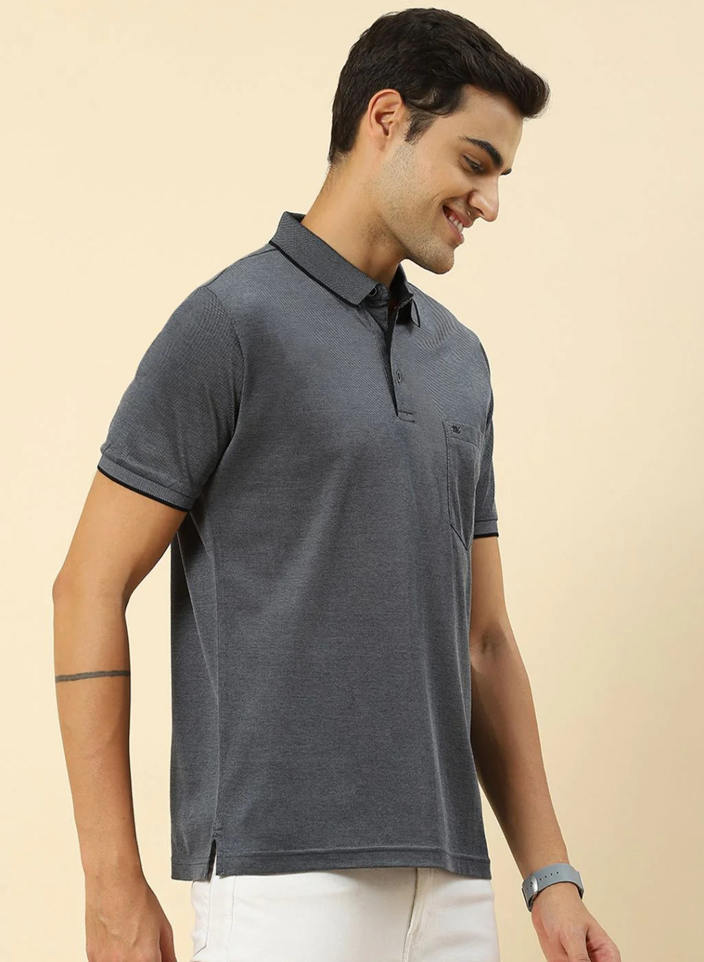 Men Grey Solid T-Shirt - Image 3
