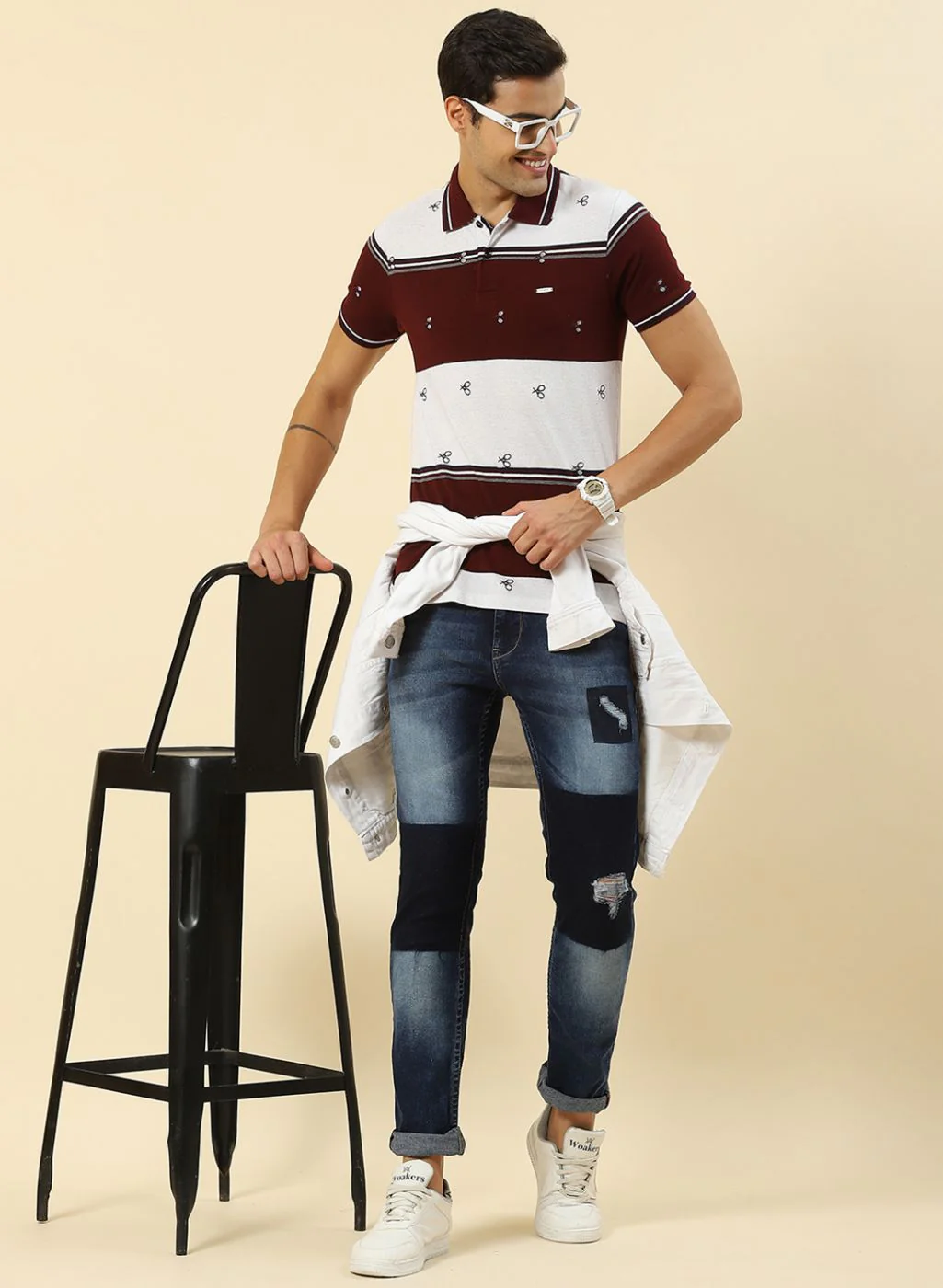 Men Maroon Jaquard T-Shirt - Image 5