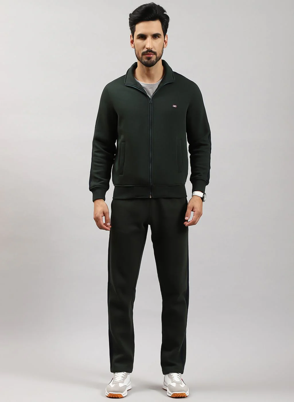 Men Green Solid Cotton Blend Tracksuit - Image 2