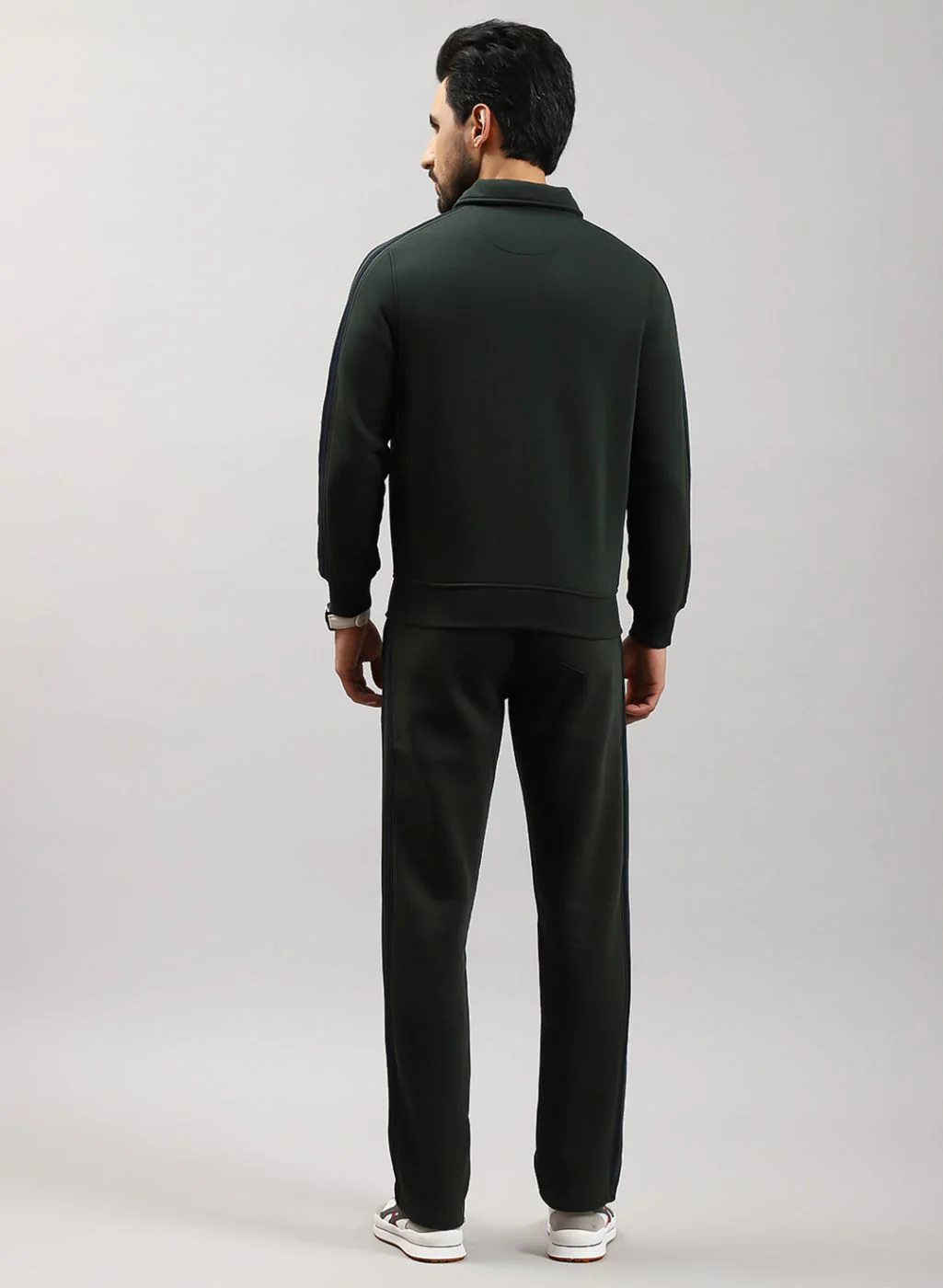 Men Green Solid Cotton Blend Tracksuit - Image 5