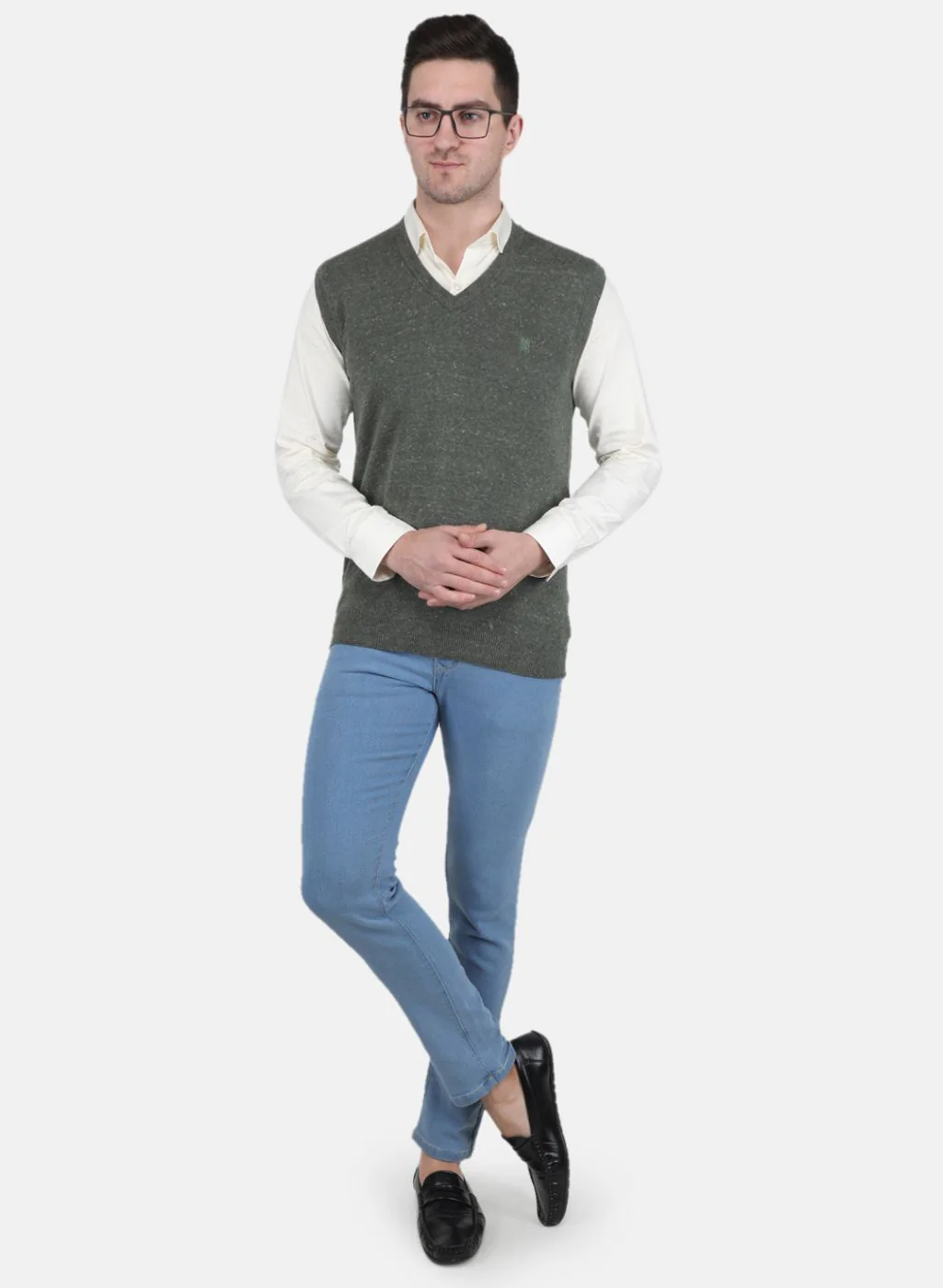 Men Olive Solid Sweater - Image 4