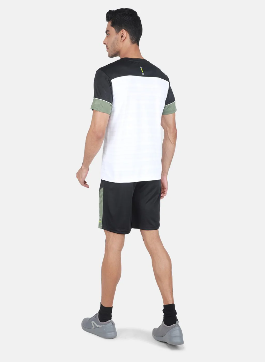 Men White & Black Solid Bermuda Set - Image 3