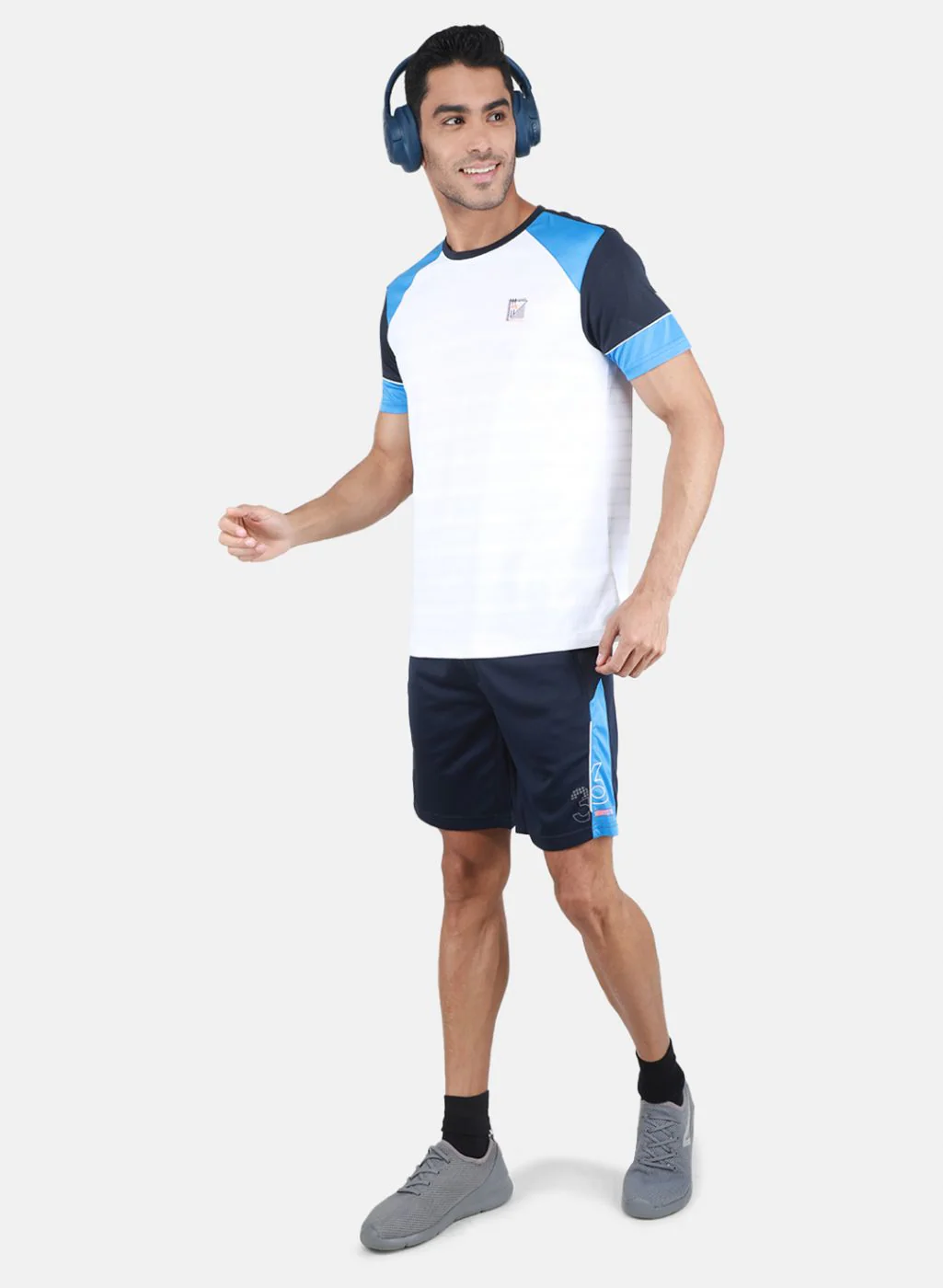 Men White & NAvy Blue Solid Bermuda Set - Image 4