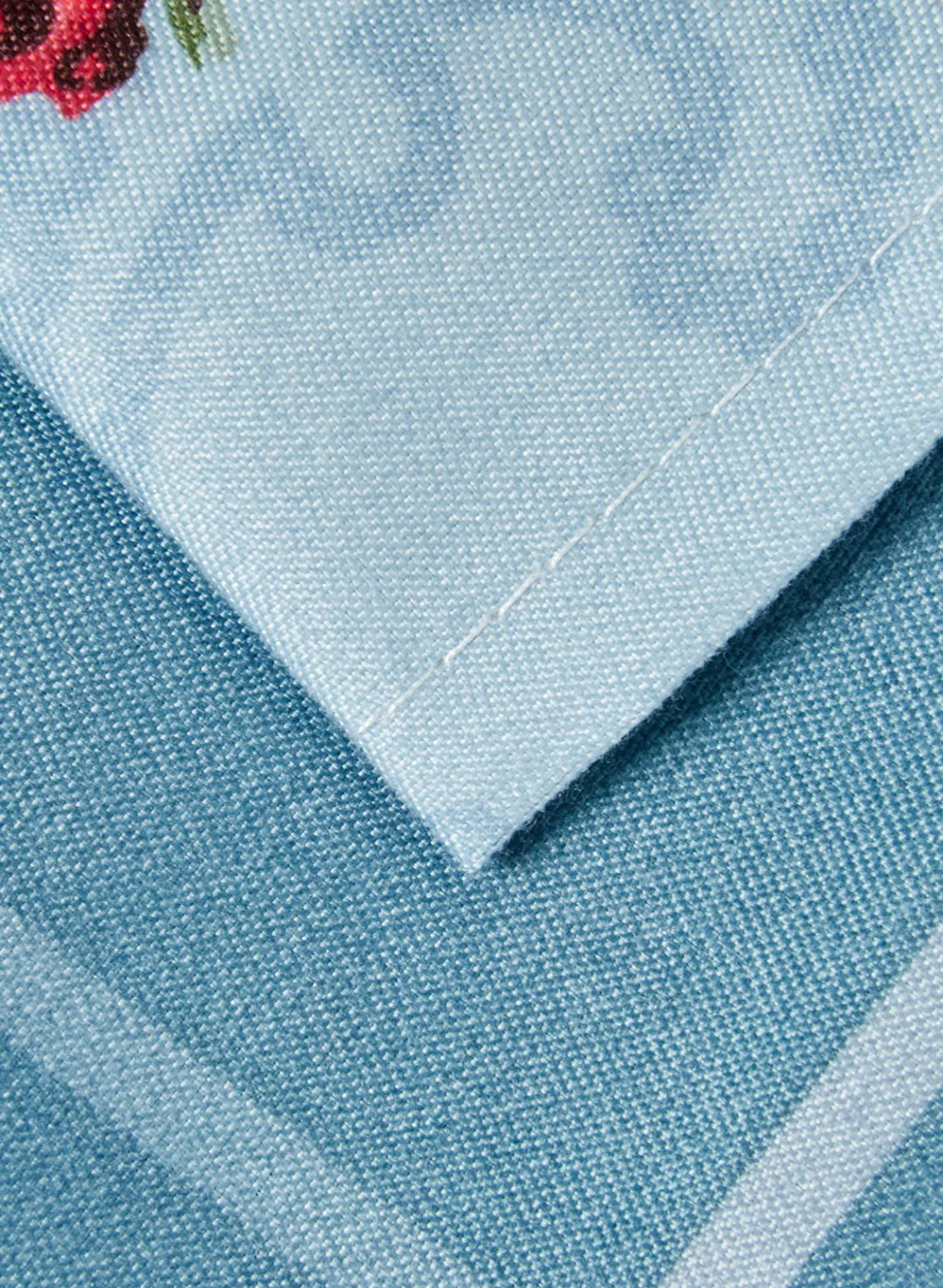Multi Color 130 GSM Bedsheet with 2 Pillow Covers - Image 6