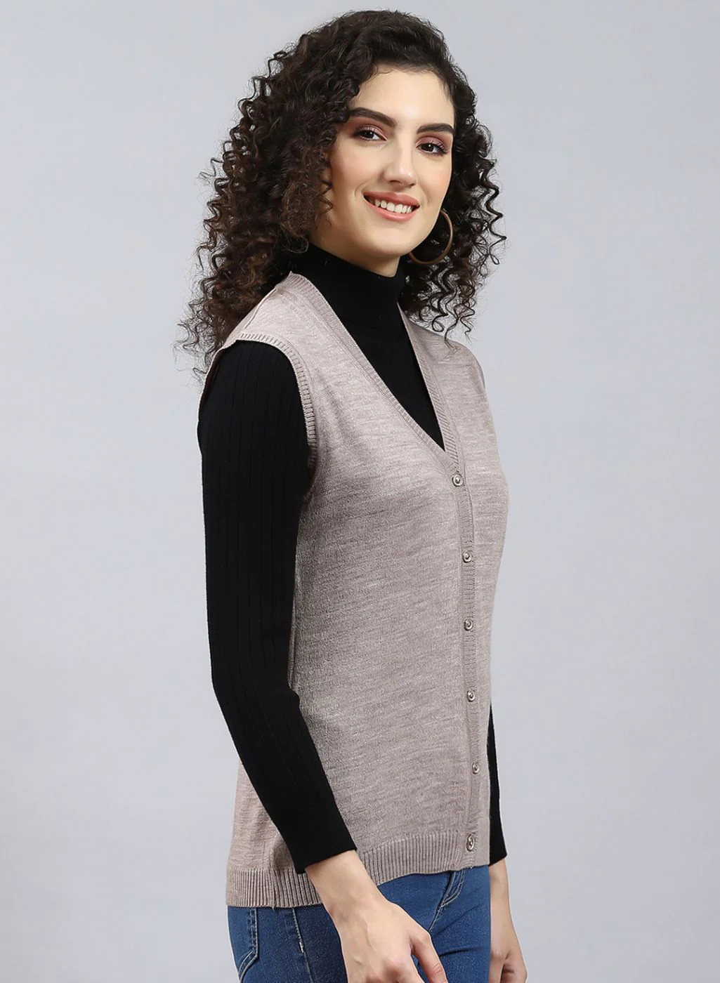 Women Beige Solid Wool blend Cardigan - Image 4