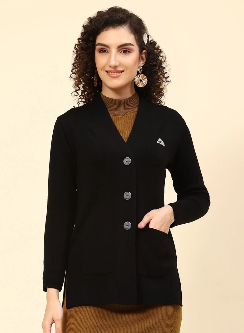 Women Black Solid Pure wool Cardigan - Image 2