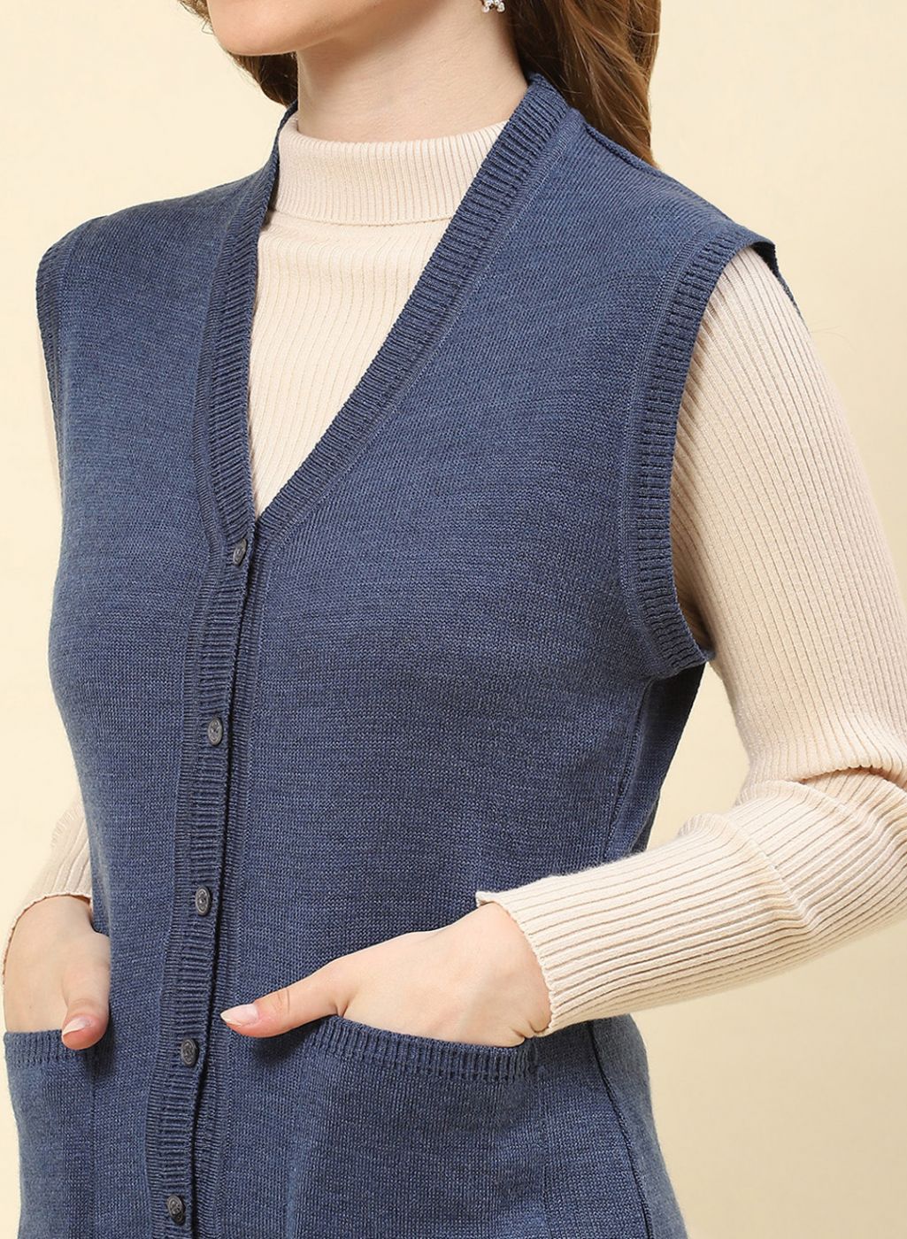 Women Blue Solid Blend wool Cardigan - Image 6