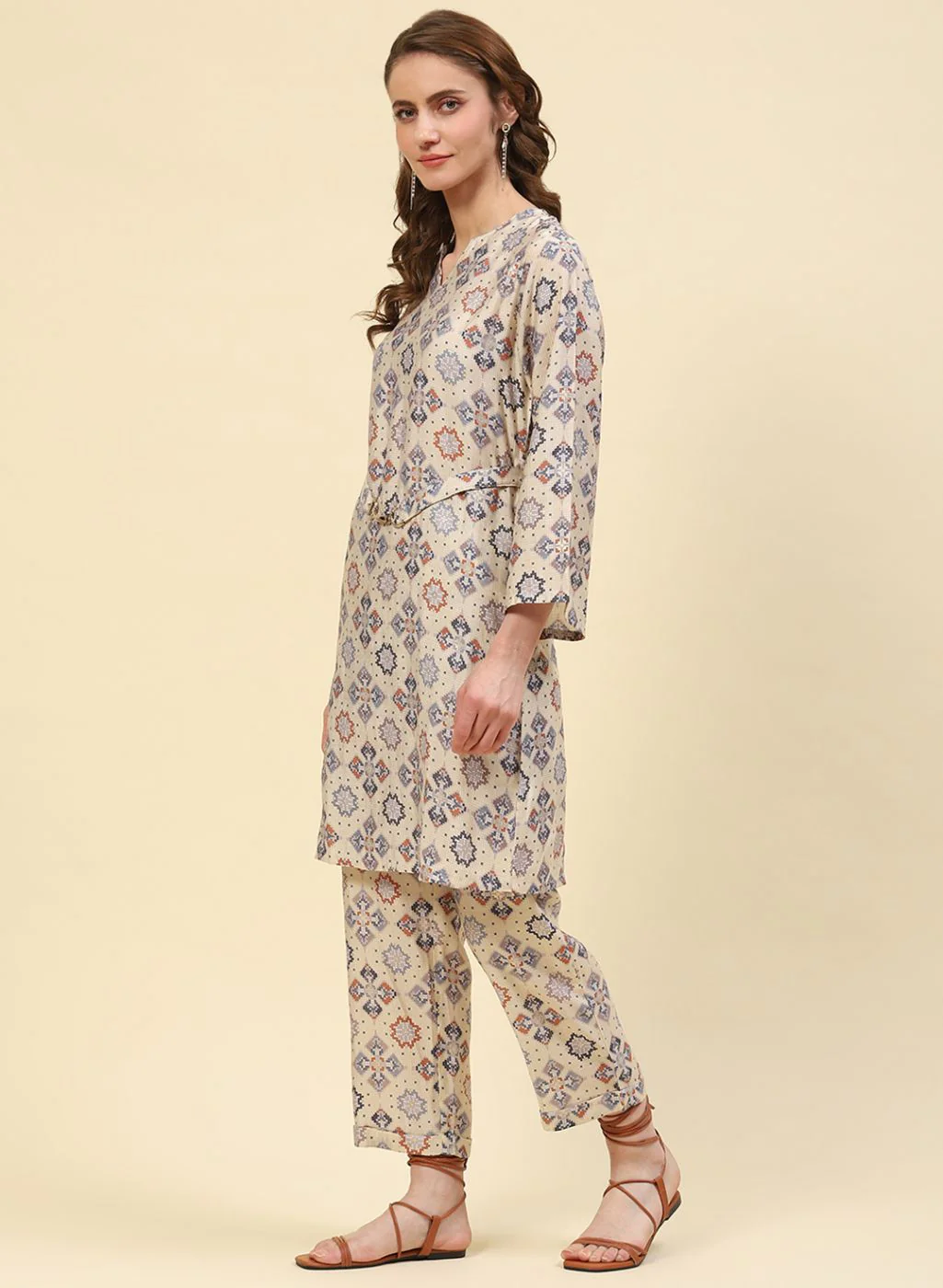 Women Cream Printed CoordiNAte Set - Image 2