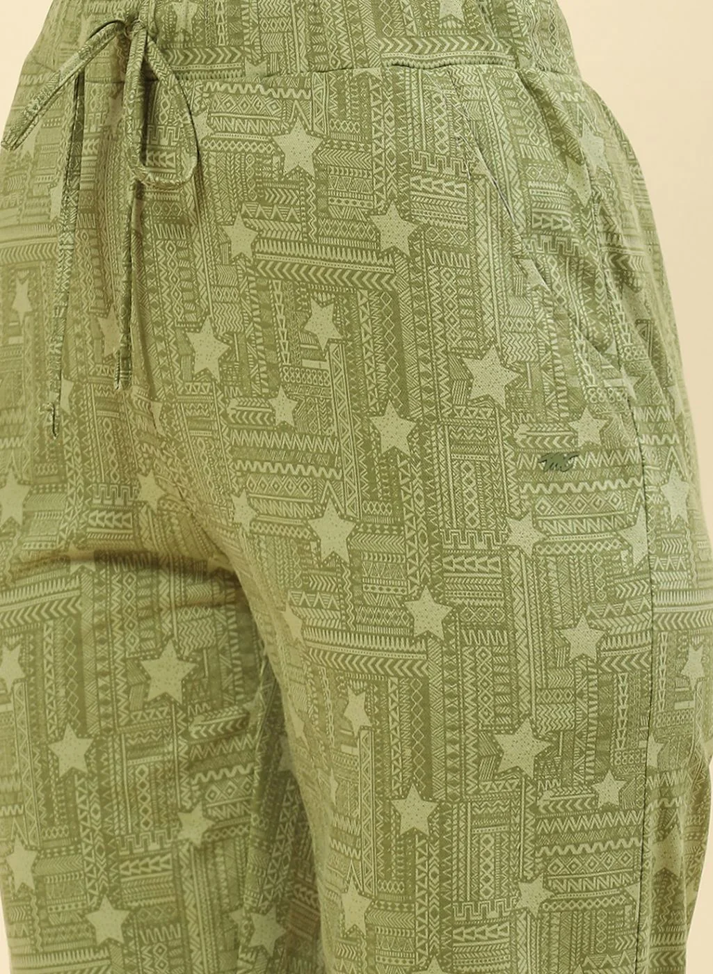 Women Green Printed Capri Set - Image 7