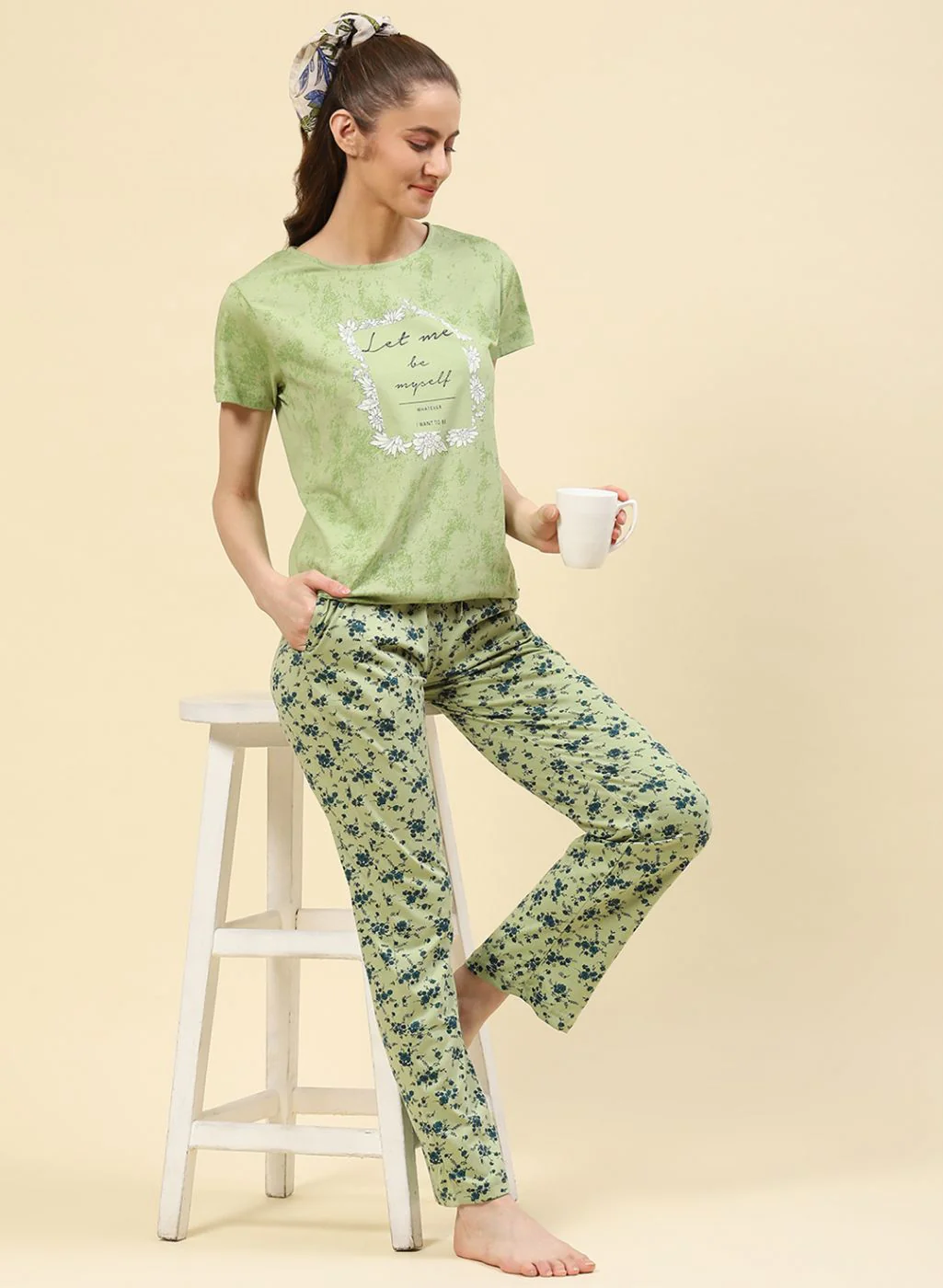 Women Green Printed Lower Set - Image 5