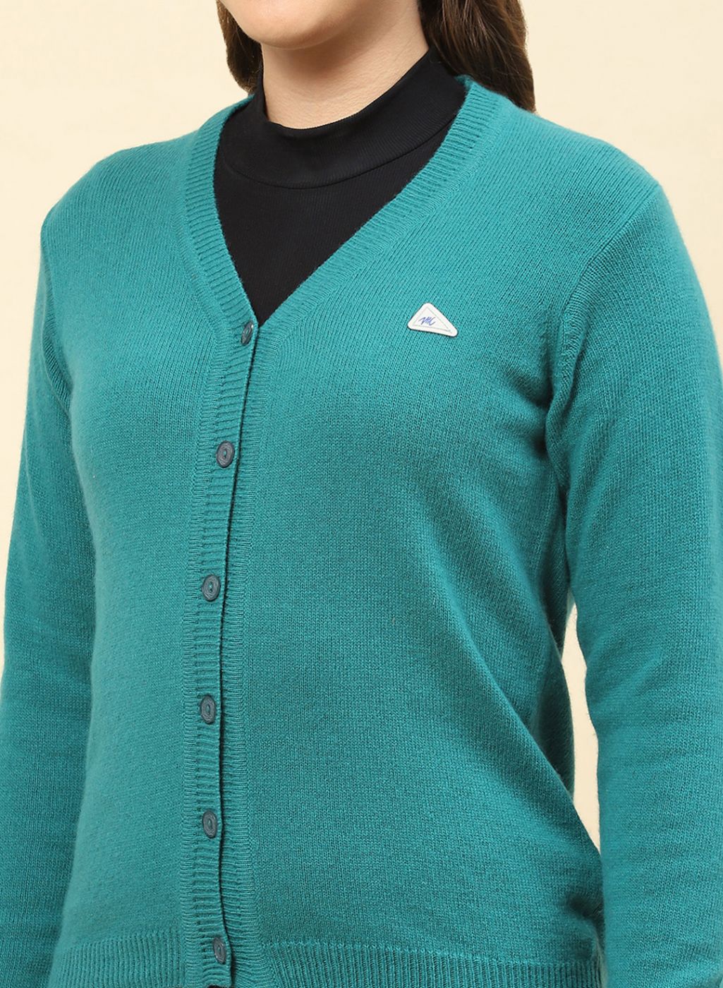 Women Green Solid Lamb wool Cardigan - Image 6