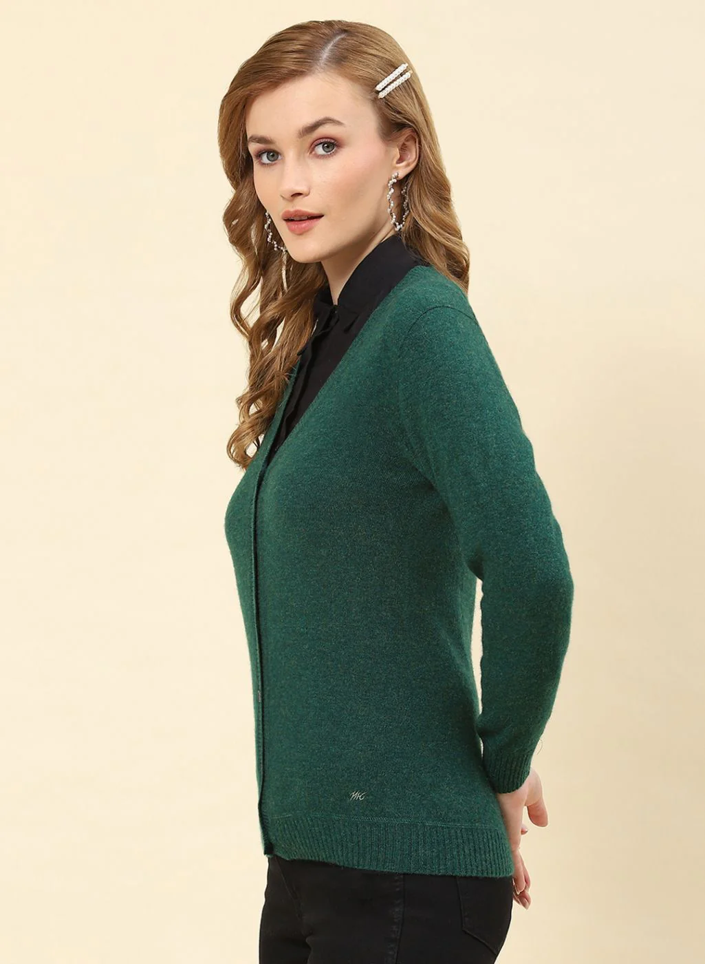 Women Green Solid Lamb wool Cardigan - Image 3