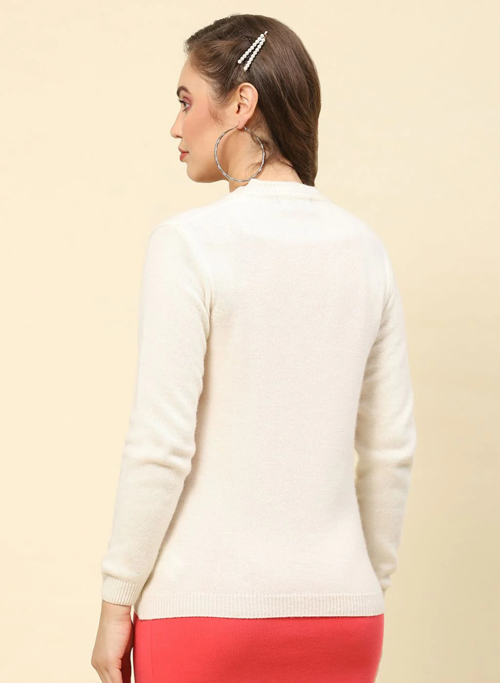 Women Off White Solid Lamb wool Cardigan - Image 5